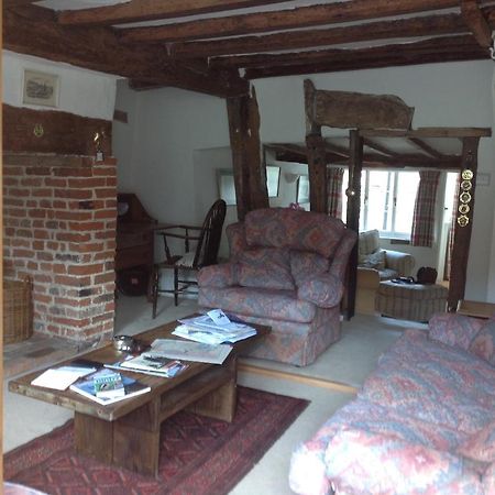 Acacia Cottage Халстед Екстериор снимка